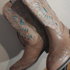 Cowgirl Boots Size (9) New